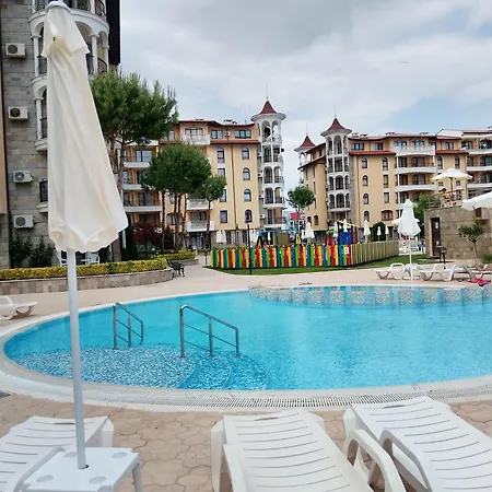 2 With Poolview Royal Sun * Σάνι Μπιτς