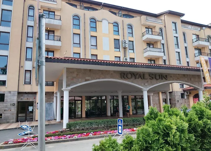 2 With Poolview Royal Sun *